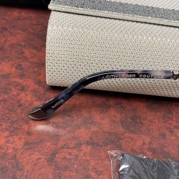 Judith Lieber Couture MadeinItaly Crystal Top Bottom Frames Oversized Aviators - Picture 15 of 16